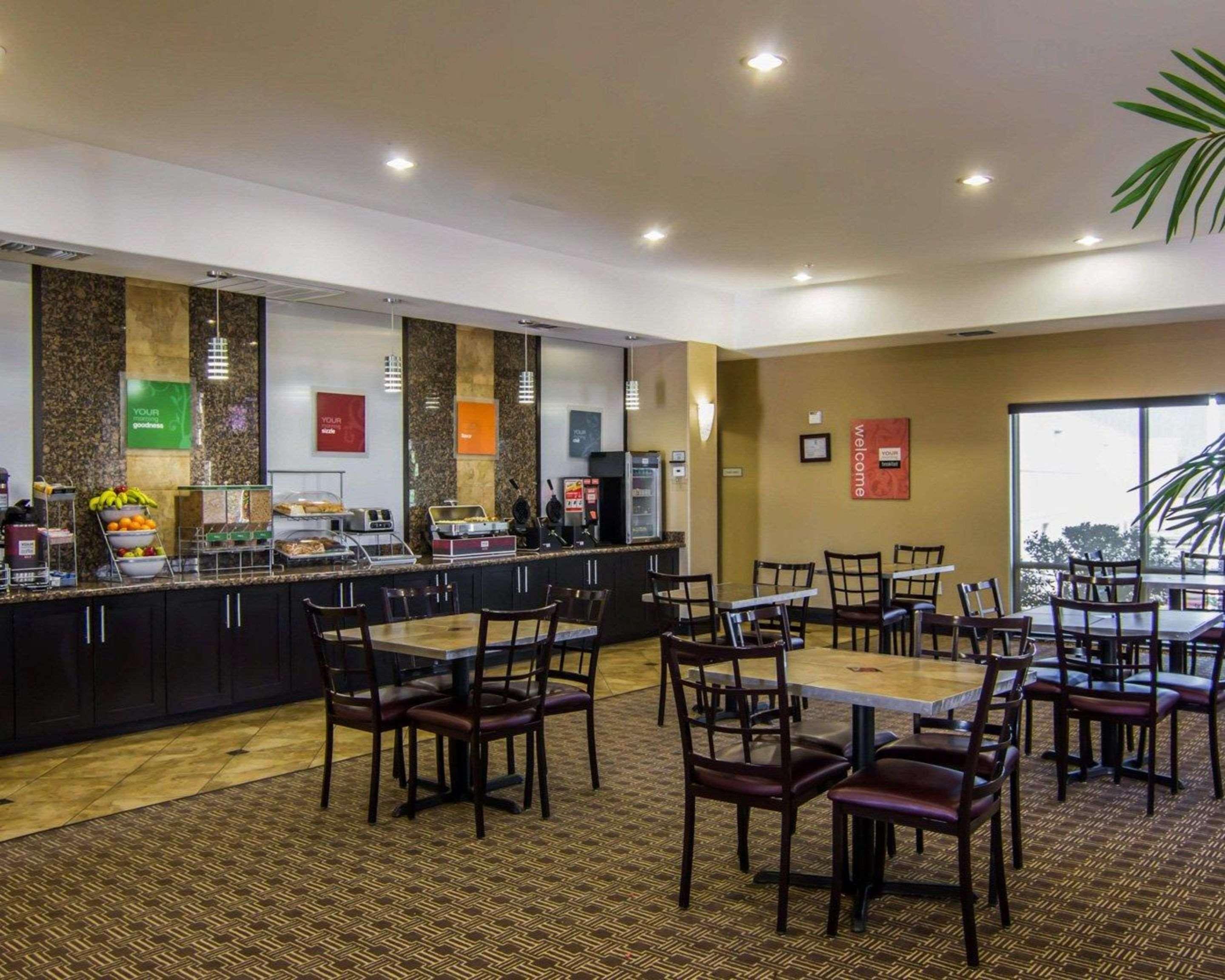 Comfort Suites West Dallas - Cockrell Hill Buitenkant foto